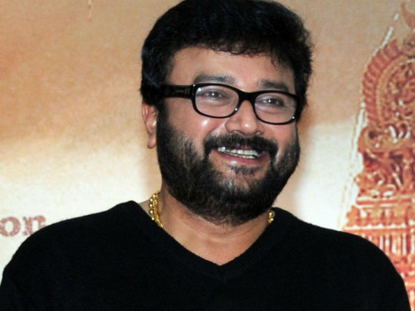 അപരനിലൂടെ സിനിമയിലേക്ക്