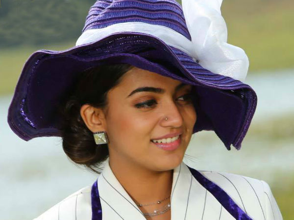 നായികയായി തുടക്കം