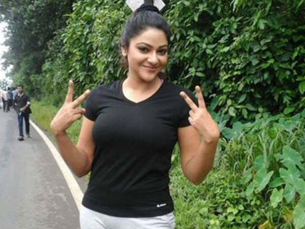 തമിഴില്‍