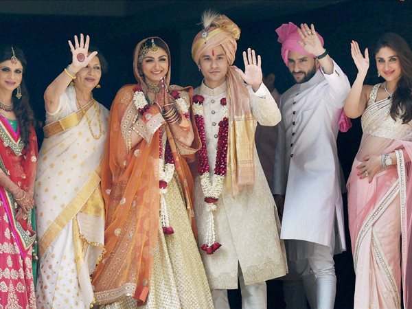 സാബ കൂടെയുണ്ട്