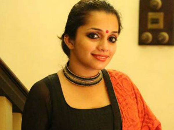 വാട്‌സ് ആപ്പും ഫേസ്ബുക്കും