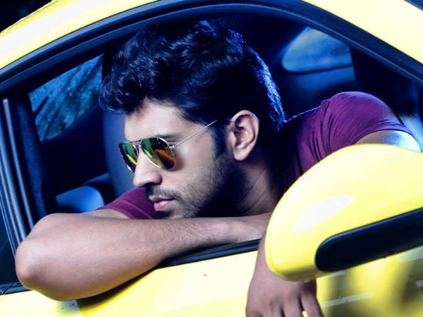 വില്ലനാര്?