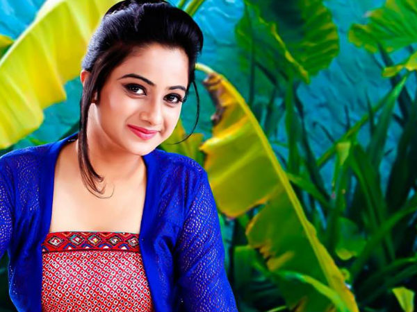 നമിത പ്രമോദ്