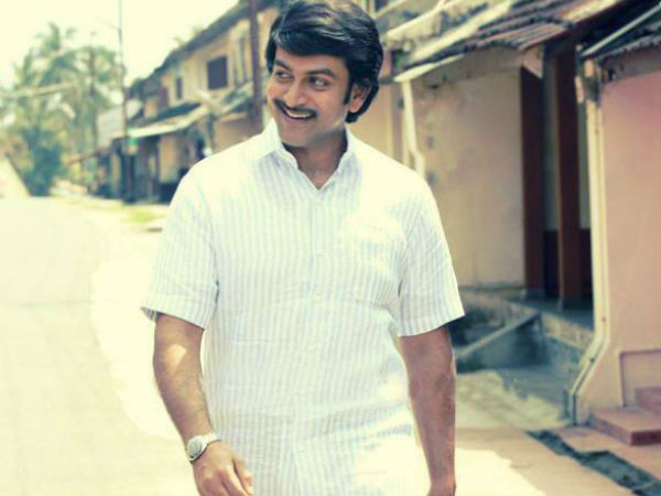 മൊയ്തീന്‍ തീര്‍ക്കണം