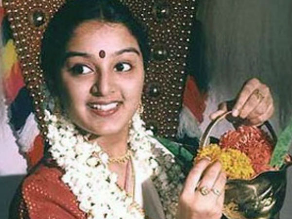 മഞ്ജു വാര്യര്‍ -സാക്ഷ്യം(1995)