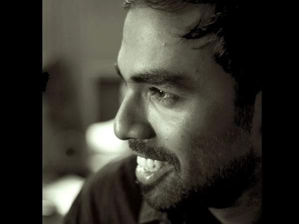 വ്യത്യസ്തമായ പാട്ട്