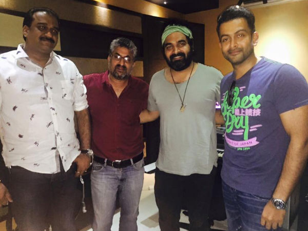  ഗാനങ്ങള്‍