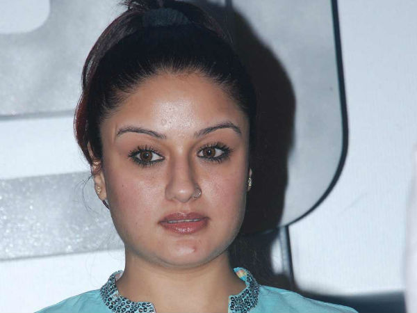 സിനിമയിലിപ്പോള്‍ ഇല്ല