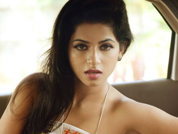 ഫഹദിനെ കുറിച്ച്