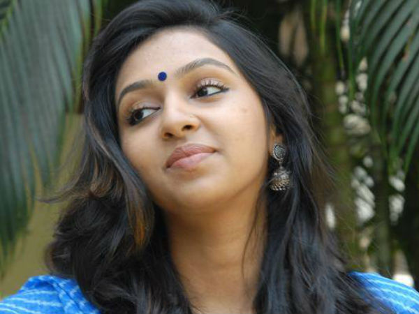 ലക്ഷ്മി മനുഷ്യനാണ്