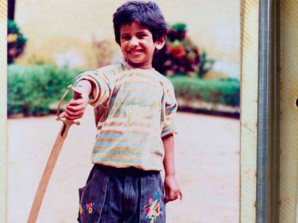 വികൃതിക്കുട്ടി