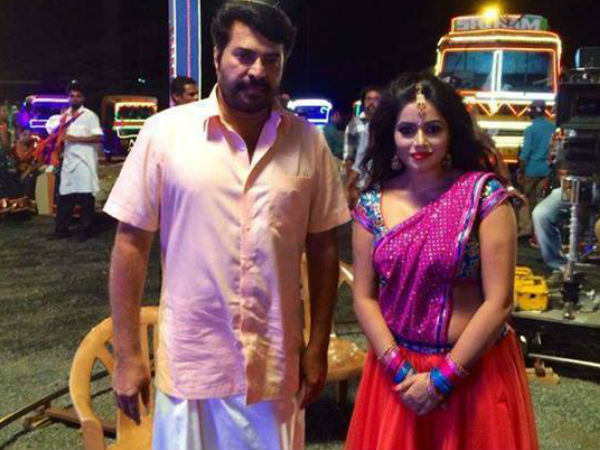 ഷംന മമ്മൂട്ടിയ്‌ക്കൊപ്പം