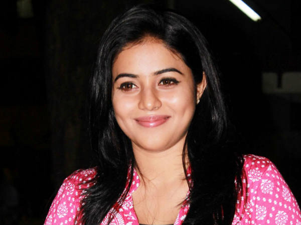 സപ്പോര്‍ട്ടിങ് റോള്‍