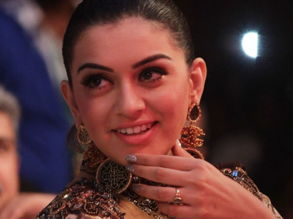 ഹന്‍സിക മോട്ടുവാണി