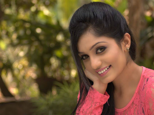 ഭര്‍ത്താവിന്റെ അനുവാദത്തോടെ