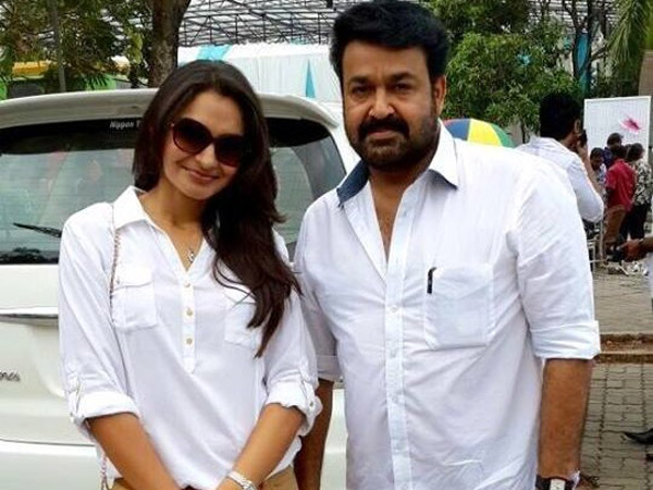 ഓണപ്പൂരം തുടങ്ങി