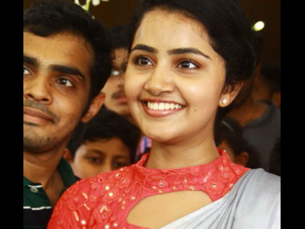 അനുപമ പരമേശ്വരന്‍