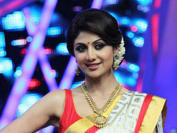 സണ്ണിക്ക് പിന്തുണ