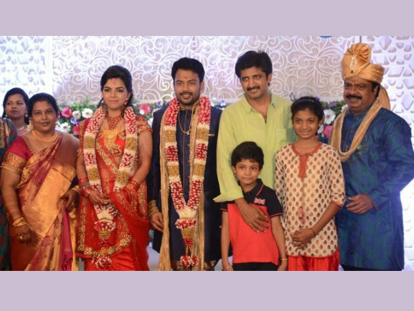 അക്ഷയയുടെ വരന്‍