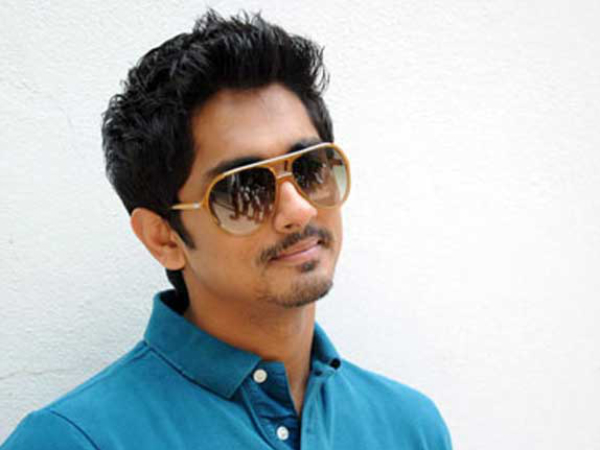  സിദ്ധാര്‍ത്ഥ് പിന്നില്‍