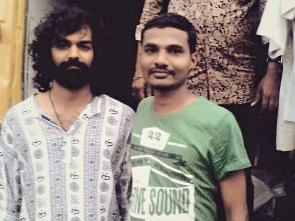 ആരാധകര്‍ക്കൊപ്പം