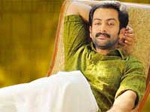 അഭിനേതാവ്,നിര്‍മ്മാതാവ്, ഗായകന്‍