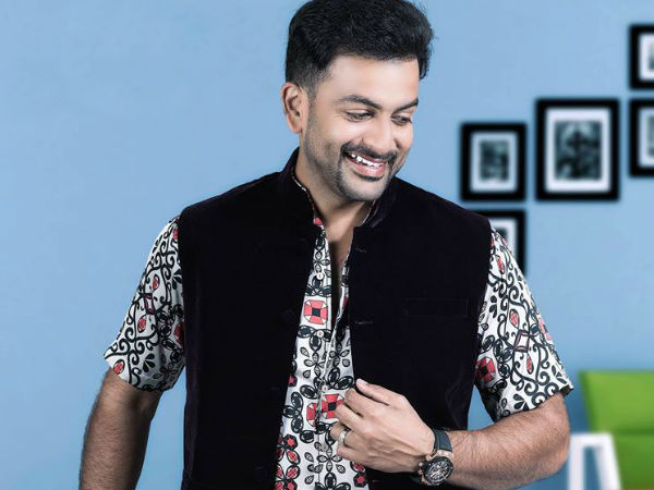 പൃഥ്വിയുടെ പാവാട