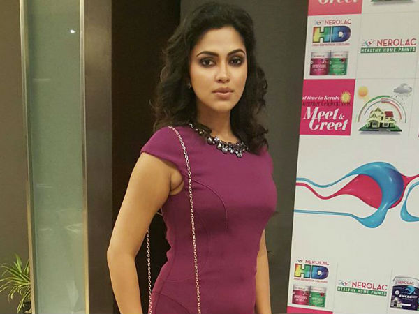 അമലയ്ക്ക് തമിഴ്