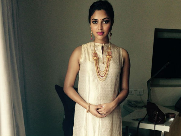 അന്യഭാഷയില്‍