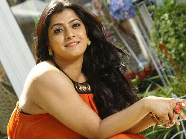 ആര്‍ക്കൊപ്പം