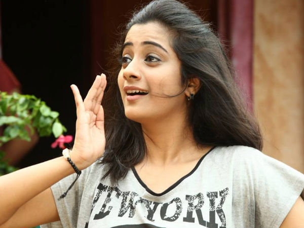 നമിത പ്രമോദ്