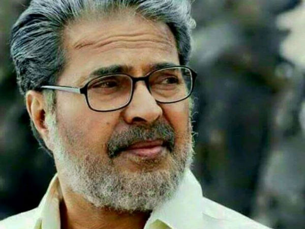 പത്തേമാരിയിലെ പള്ളിക്കല്‍ നാരയണന്‍