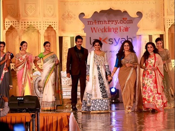 മീരയും ആന്‍ അഗസ്റ്റിനുമൊപ്പം