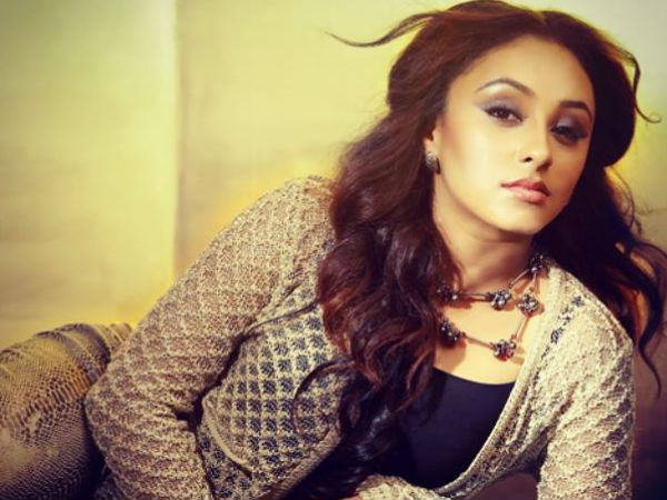 പേളിയുടെ റോള്‍