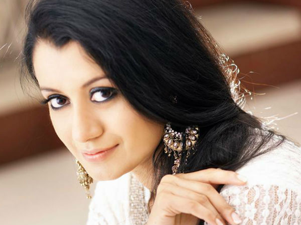 റീനു മാത്യൂസ്