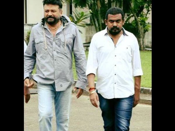 തിങ്കള്‍ മുതല്‍ വെള്ളിവരെ ടീം