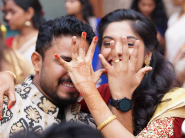 തിരക്കിലാണ്