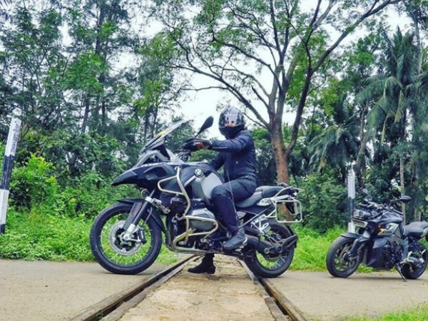 റെയില്‍വെ ക്രോസ്