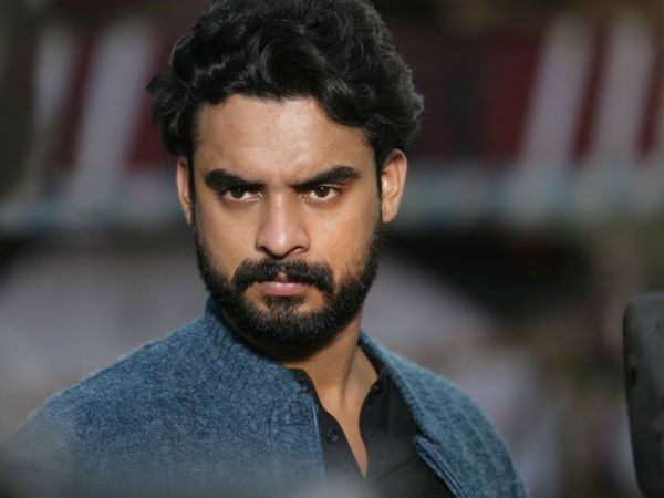 വില്ലന്‍ വരുന്നു