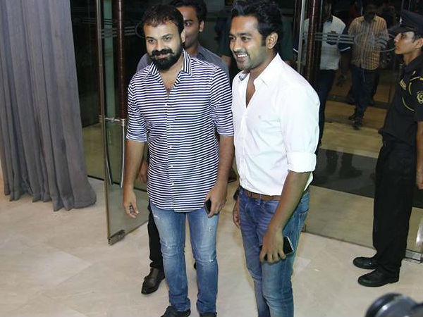 ചാക്കോച്ചനും ആസിഫും