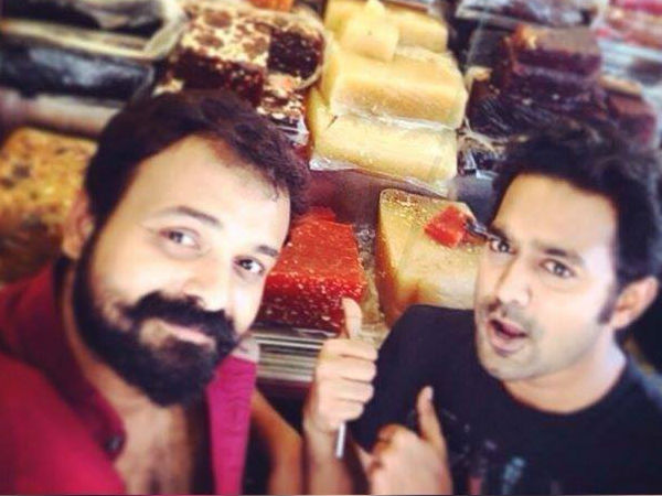 പക്ഷെ ഓമനിക്കാം