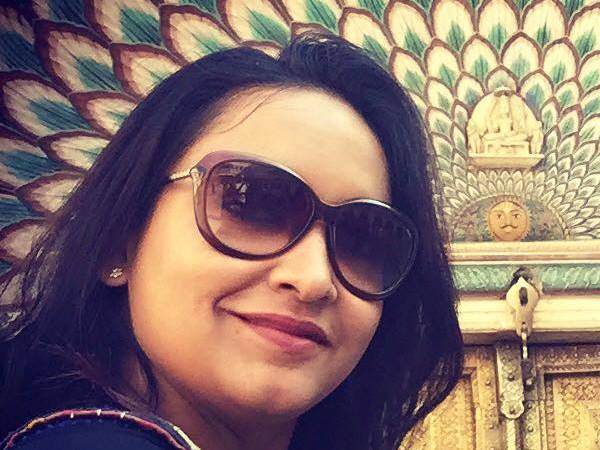 അന്യ ഭാഷകളിലേക്ക്