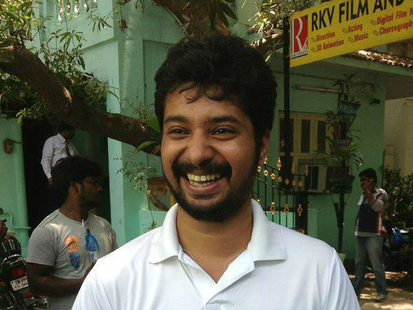 ദുല്‍ഖറിനൊപ്പം ശബരീഷ്