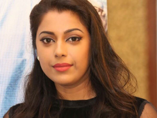 ജുവലിന്റെ പെരുമാറ്റം