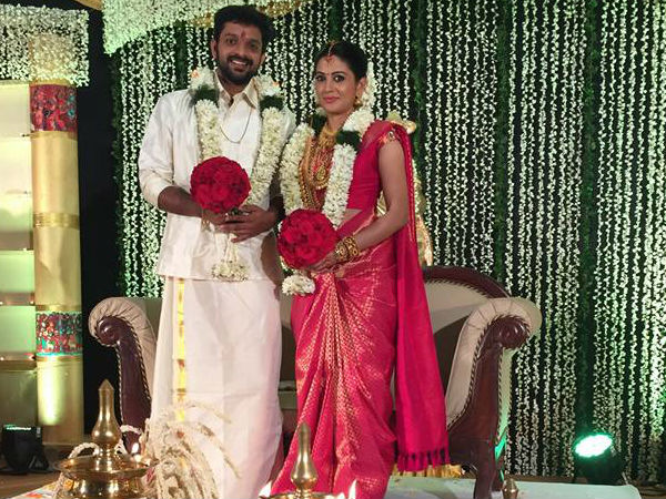 തമിഴിലും