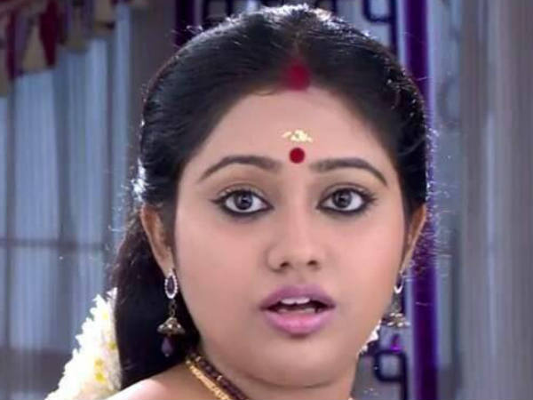  പഠനക്കാലം അഭിനയത്തോടൊപ്പം