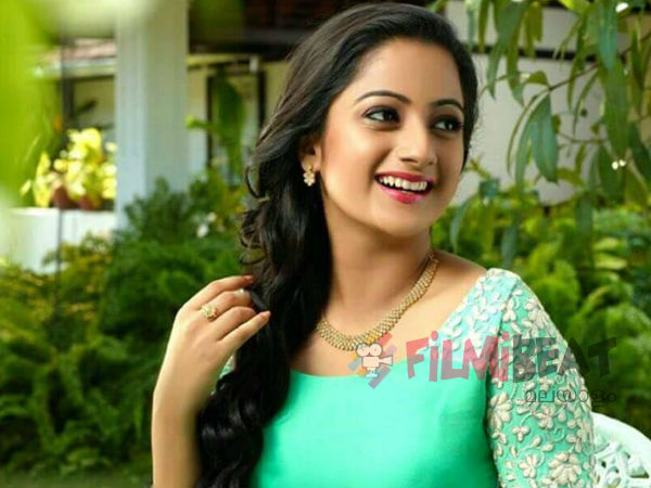 നമിത പ്രമോദ്