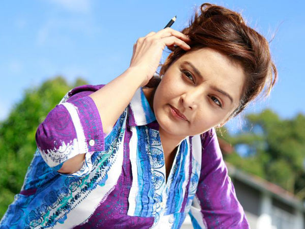 കൂട്ടുകാരികളെയും