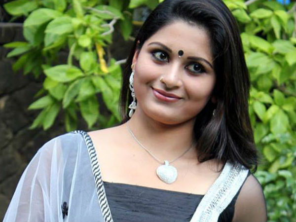 നായികയായി വന്നു