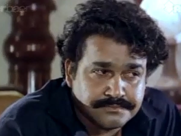 ദേവാസുരം സൂപ്പര്‍ഹിറ്റ്